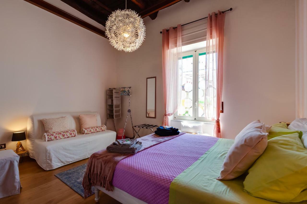 Casa Vacanze Sapienza 29 Nápoles Exterior foto